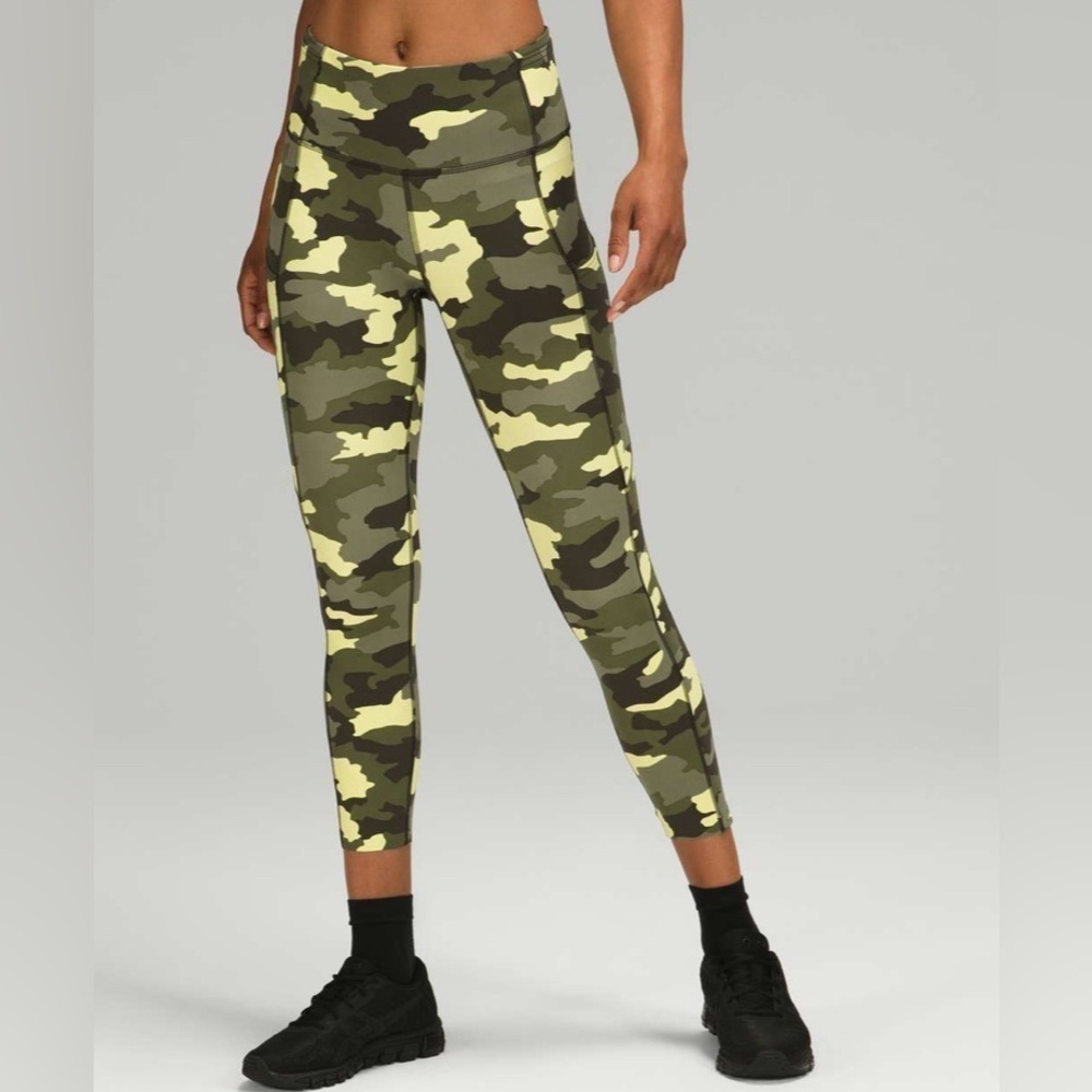 Lululemon Fast and Free High Rise Crop 23" - Size 4